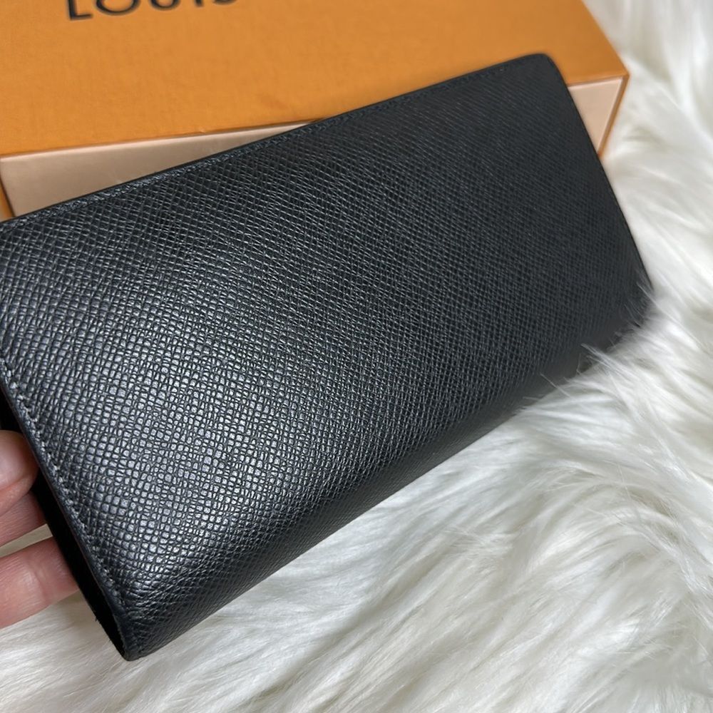 💯Authentic Louis Vuitton Bifold Long Wallet🍀 - Picture 14 of 17